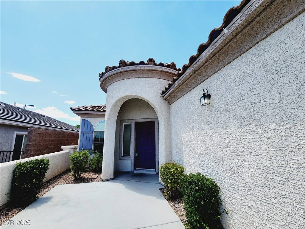 Las Vegas, NV 89138,721 Granite Rapids ST
