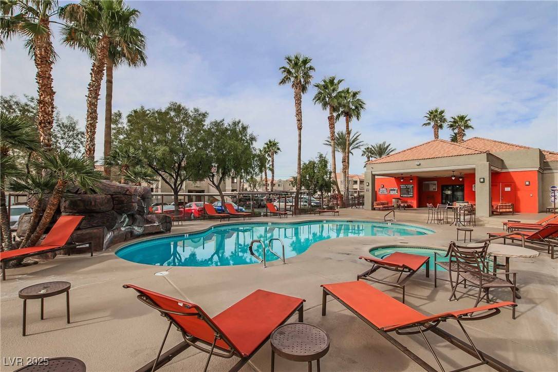8600 CHARLESTON BLVD #1008, Las Vegas, NV 89145