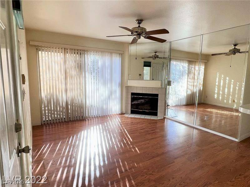 Las Vegas, NV 89120,3101 Casey DR #201