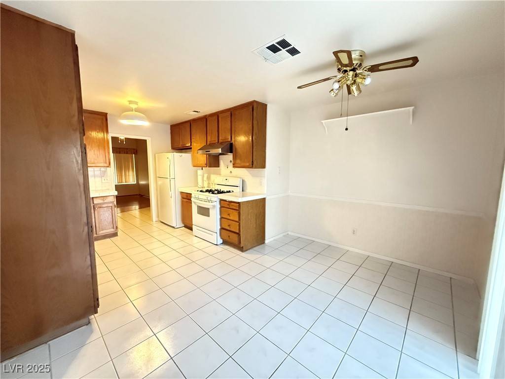 Las Vegas, NV 89147,4658 Cosley DR