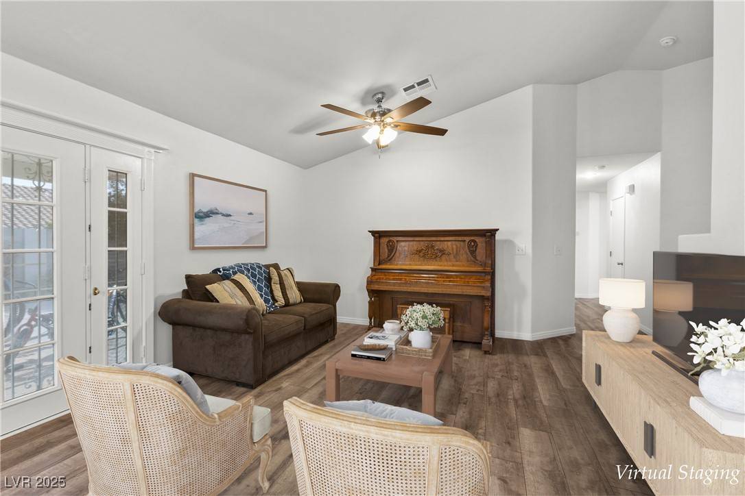 Henderson, NV 89015,812 Rio Poco CT