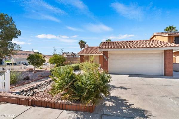 3365 Othello DR, Las Vegas, NV 89121