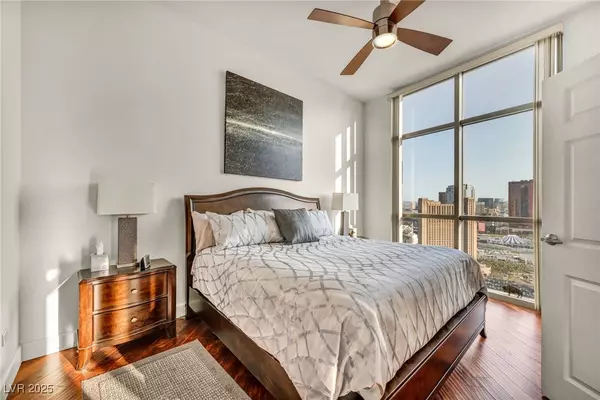 Las Vegas, NV 89102,200 W Sahara AVE #3702