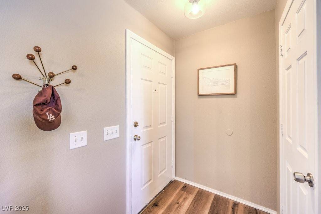 Las Vegas, NV 89117,2101 Quartz Cliff ST #207