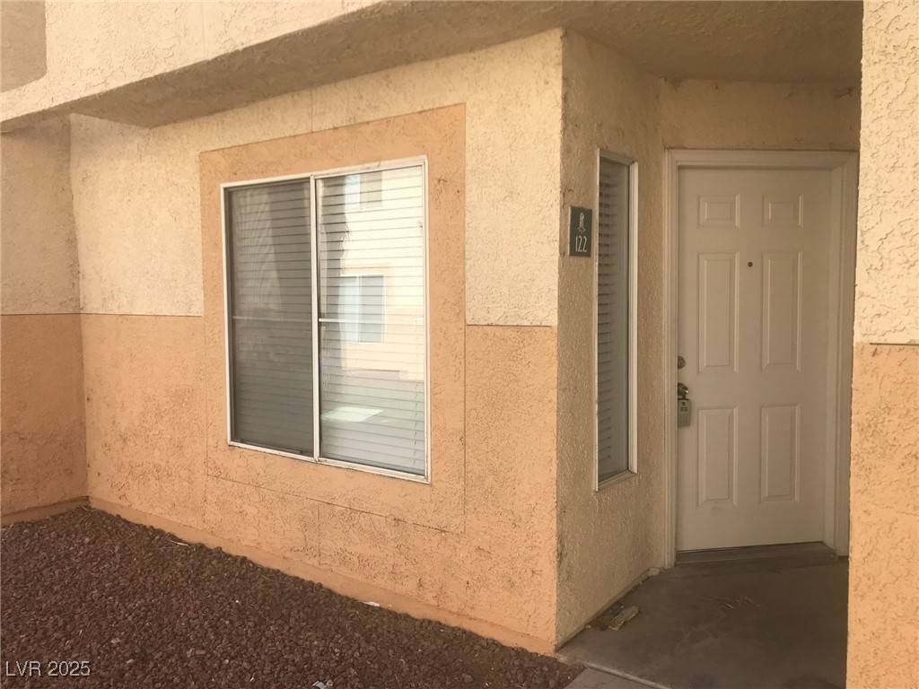 Las Vegas, NV 89118,5000 Red Rock ST #122