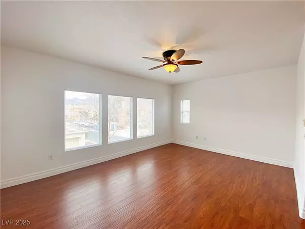 Las Vegas, NV 89144,10701 Pappas LN #204