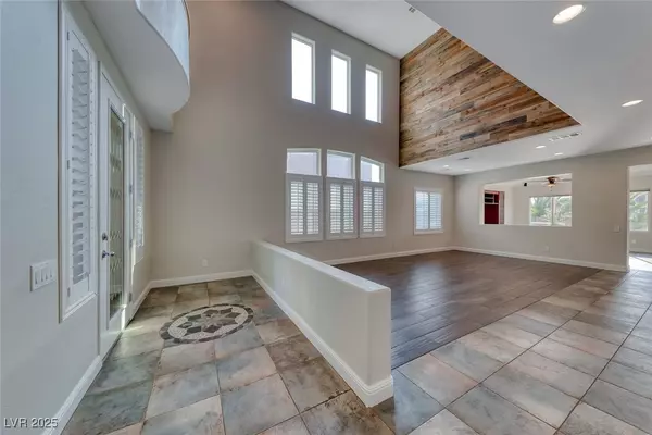 Henderson, NV 89044,2561 Lockerbie ST