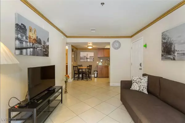 Las Vegas, NV 89103,4200 S Valley View BLVD #2049