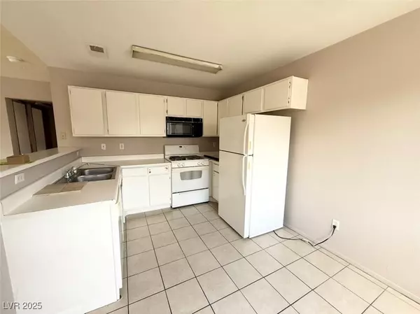 Las Vegas, NV 89121,4672 Krissylouise WAY #A