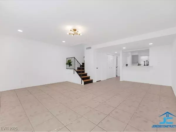 Las Vegas, NV 89107,813 Pepperwood LN