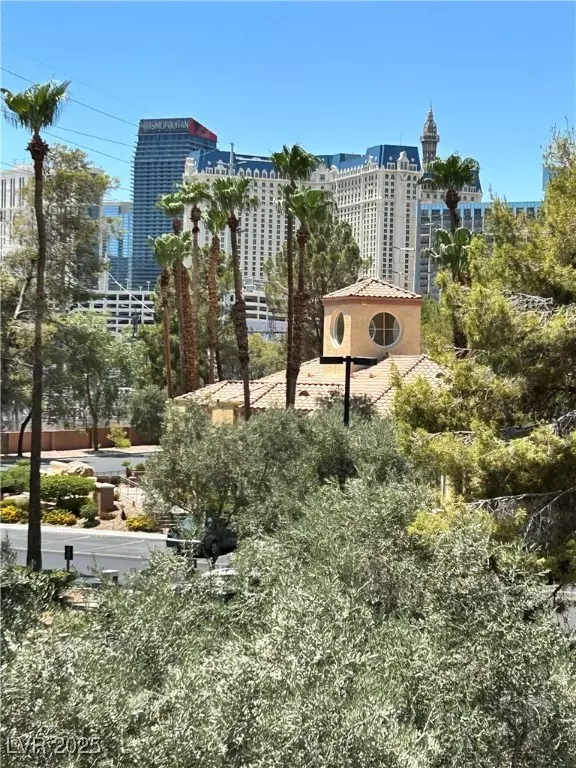 Las Vegas, NV 89169,270 E Flamingo RD #205