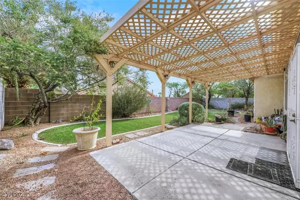 1078 Broomfield DR, Henderson, NV 89074