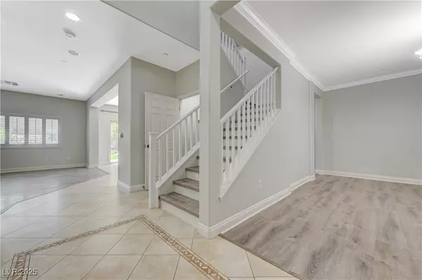 Henderson, NV 89052,2977 Queen Lake