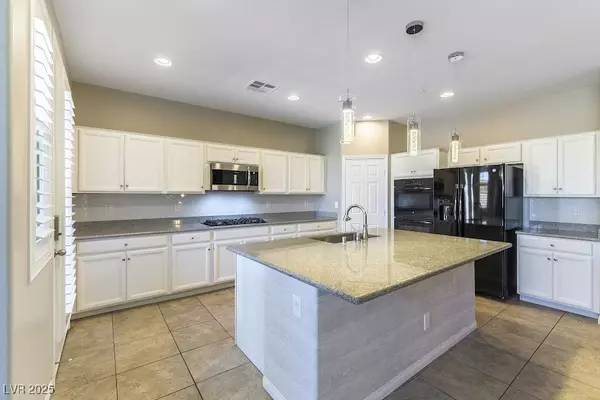 Henderson, NV 89011,420 Al Coda PL