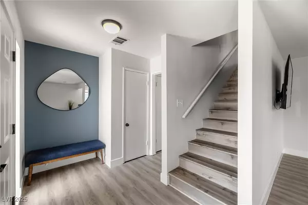 Las Vegas, NV 89145,6944 Alta DR