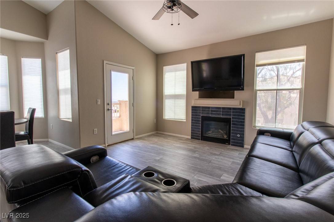 10550 W Alexander RD #2068, Las Vegas, NV 89129