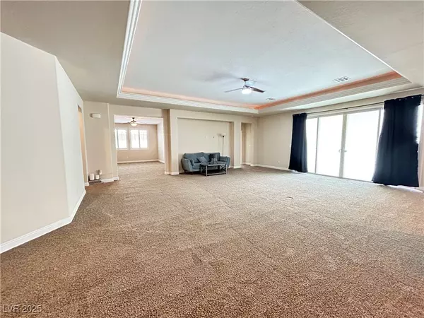 Las Vegas, NV 89113,8549 Alberta Falls AVE