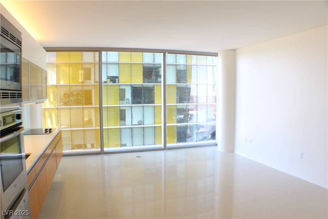 3722 LAS VEGAS BLVD #910, Las Vegas, NV 89158