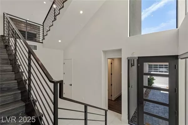 Henderson, NV 89012,378 TRANQUIL PEAK CT