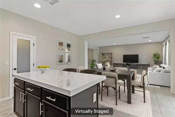 Las Vegas, NV 89178,8992 Sparkling River CT