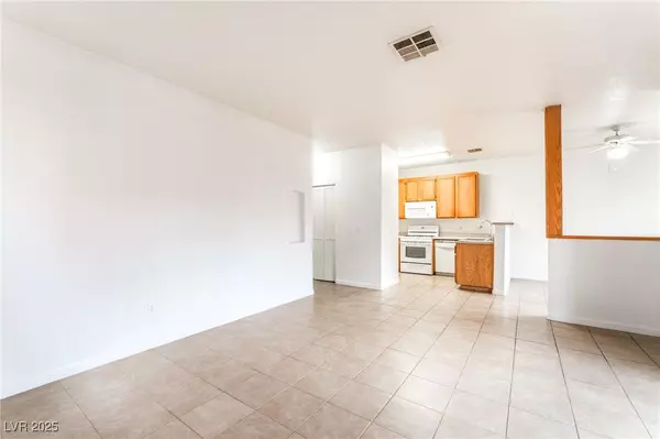 Las Vegas, NV 89115,4730 E Craig RD #1115