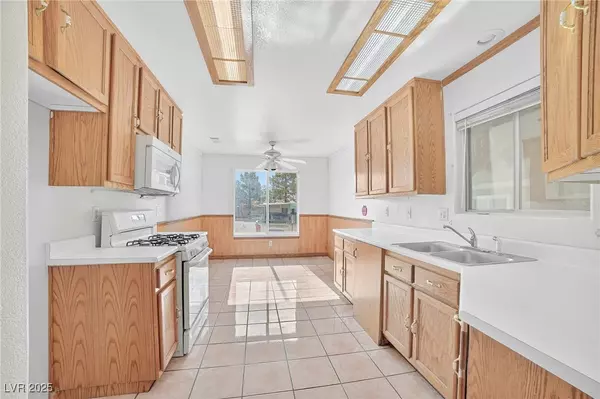 Las Vegas, NV 89110,1509 Linnbaker LN #101