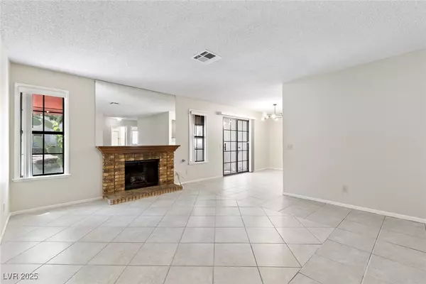 Las Vegas, NV 89103,6643 W Tropicana AVE #102
