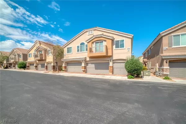 Las Vegas, NV 89183,10011 Diamond Summit CT #101