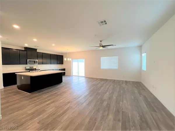 North Las Vegas, NV 89084,7014 Noah Raven ST