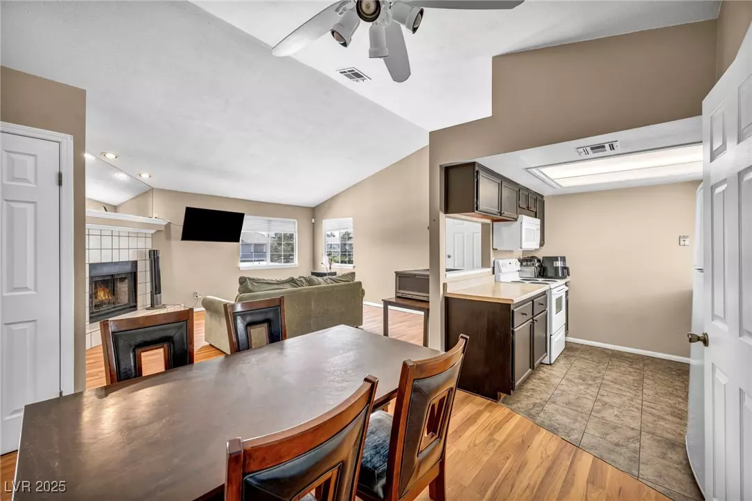 Las Vegas, NV 89122,5419 Centurion CT #203