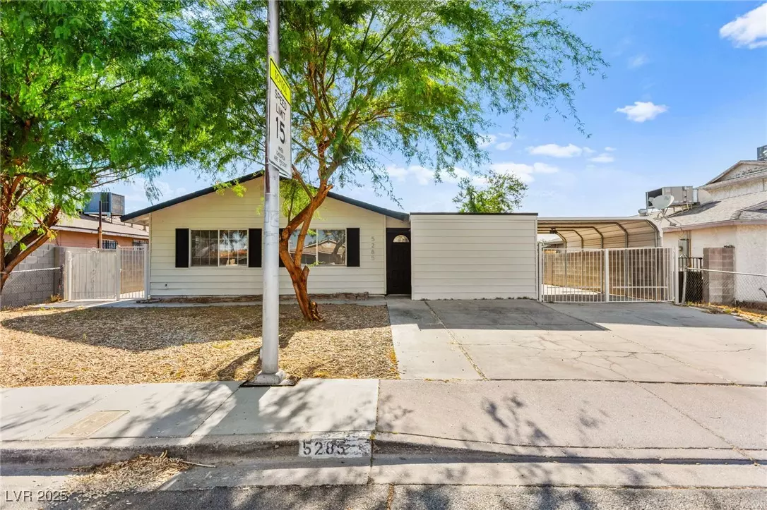 Las Vegas, NV 89120,5285 Hillsboro LN