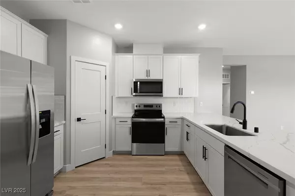 North Las Vegas, NV 89032,3240 Walker River ST