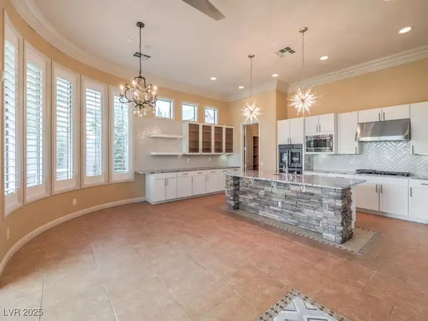 Henderson, NV 89052,3 Pine Hollow DR