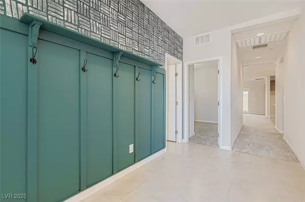 Henderson, NV 89011,64 Cadence Crest AVE