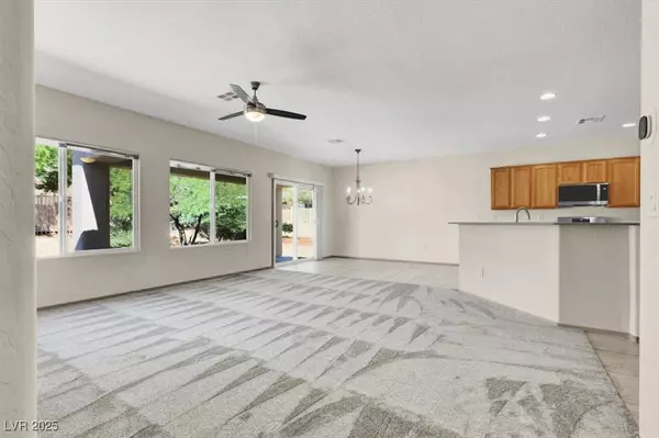 North Las Vegas, NV 89084,7839 Lyrebird DR