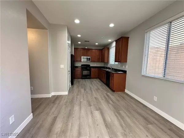 Las Vegas, NV 89113,8133 LAKE CHIPPEWA ST