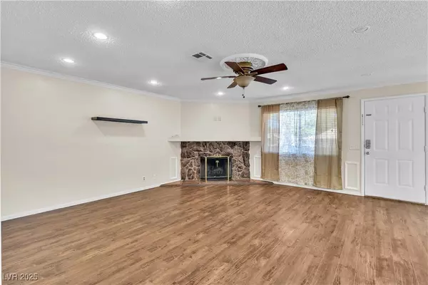 Las Vegas, NV 89128,1345 Cinder Rock DR #201