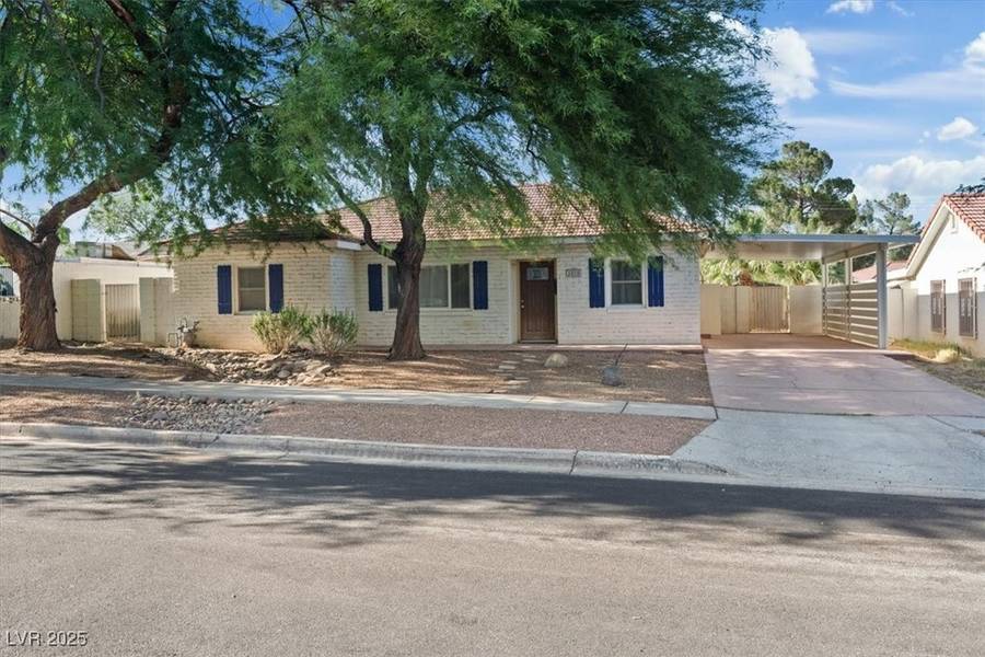 1609 Chapman DR, Las Vegas, NV 89104