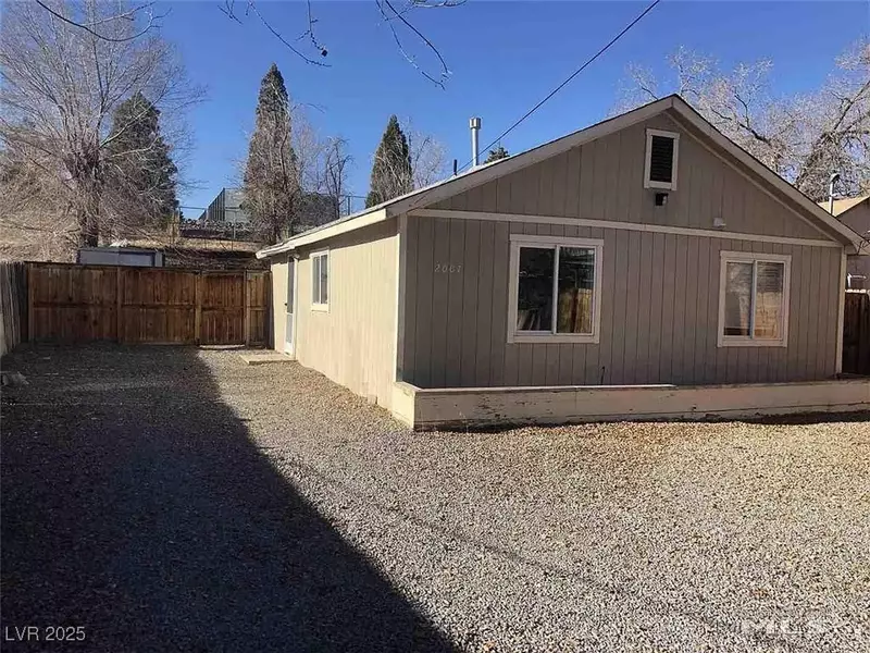 2007 Valley Rd, Reno, NV 89512