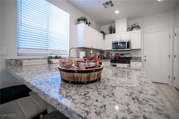 Las Vegas, NV 89117,9924 Oriole Crest CT