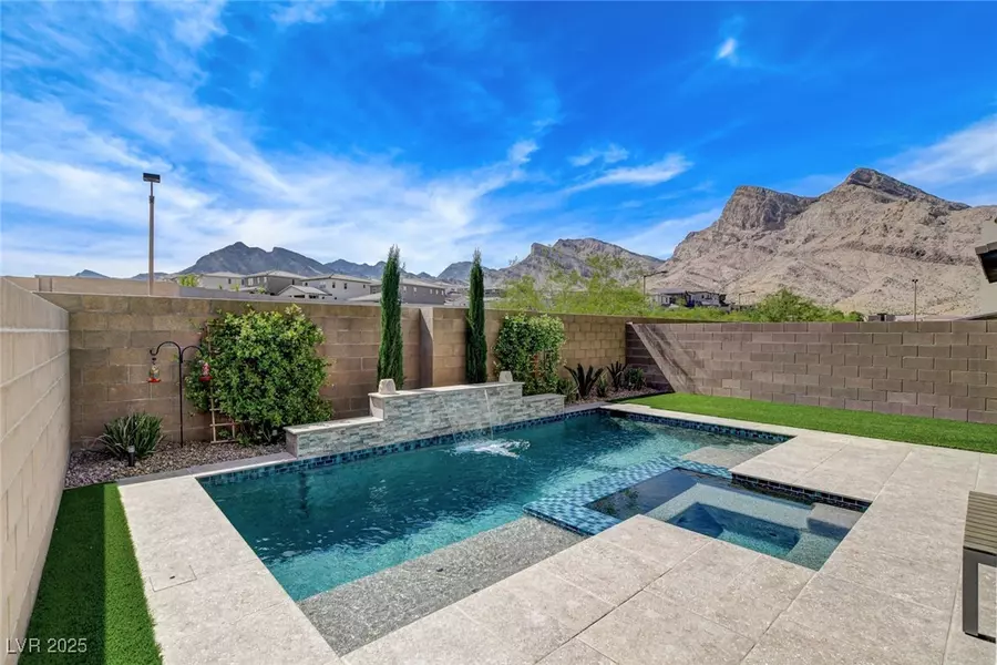 2115 Noble Perch ST, Las Vegas, NV 89138