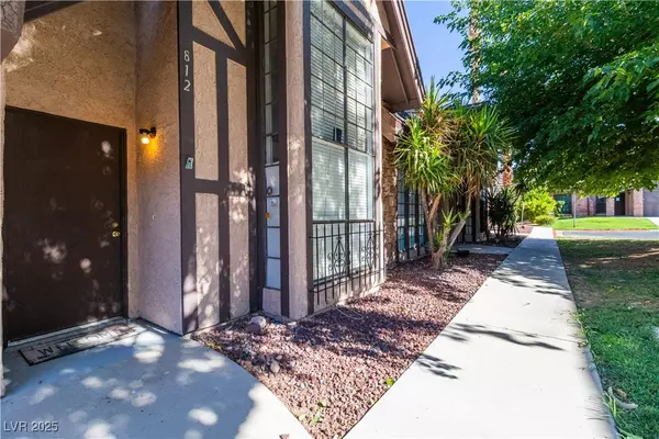 Las Vegas, NV 89107,812 Pepperwood LN