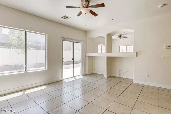 Las Vegas, NV 89139,5597 Fewkes Canyon CT