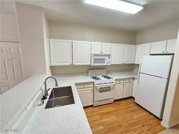 Las Vegas, NV 89123,50 E Serene AVE #308
