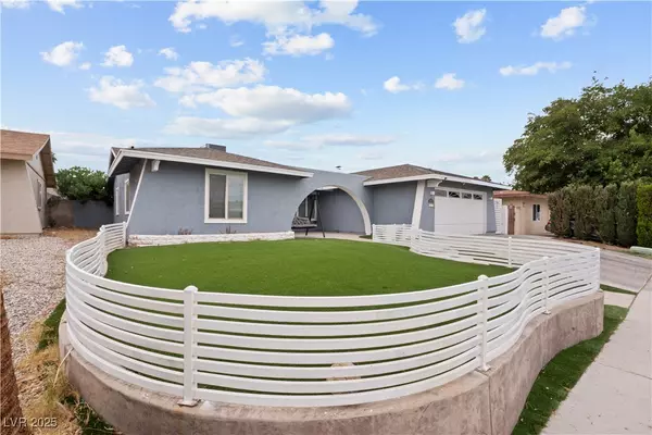 Las Vegas, NV 89121,4231 Rimcrest RD