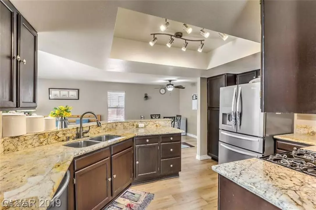 Henderson, NV 89074,118 Wynntry DR