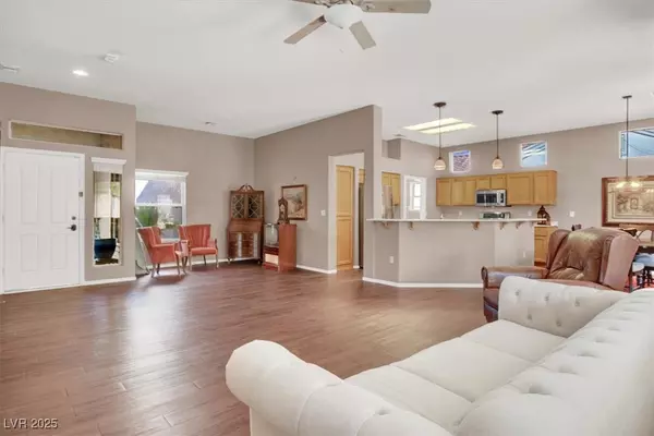 Las Vegas, NV 89134,9525 Salem Hills CT