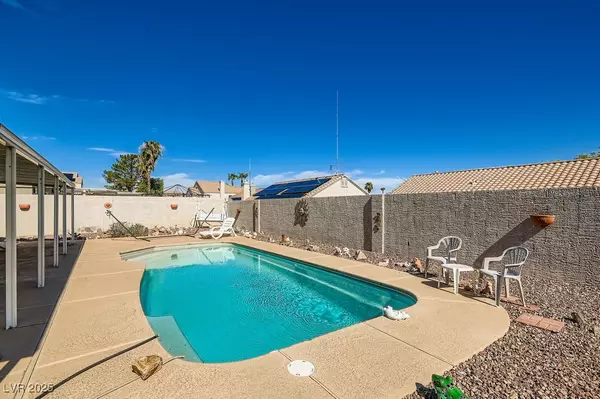 Henderson, NV 89015,834 Dulce Fountain WAY