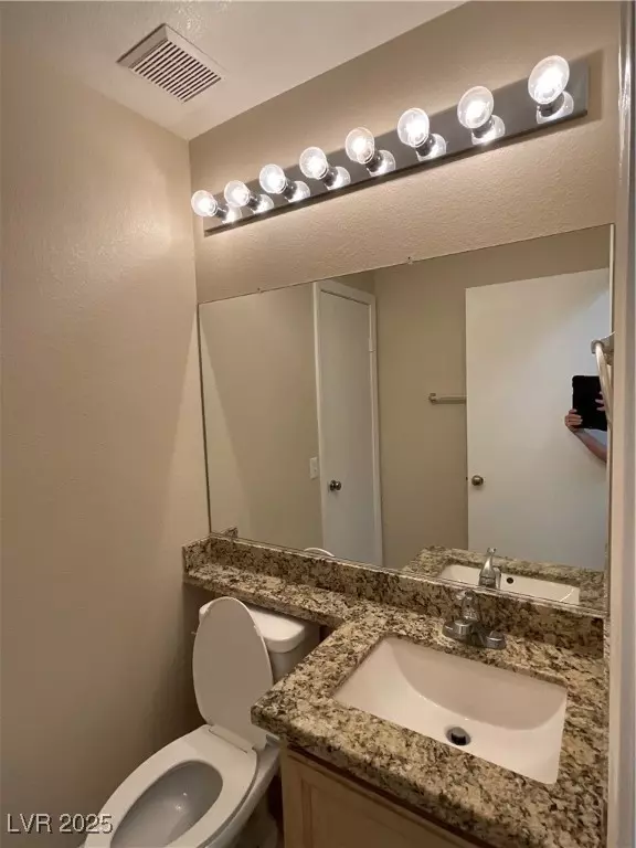 Las Vegas, NV 89147,4461 Warbonnet