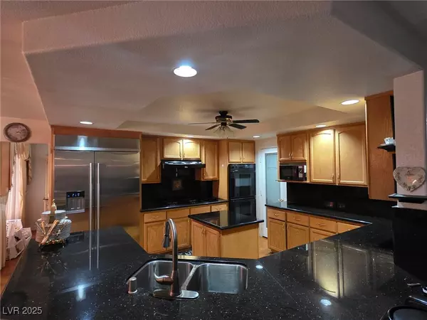 Henderson, NV 89074,2707 Fan Palm CT